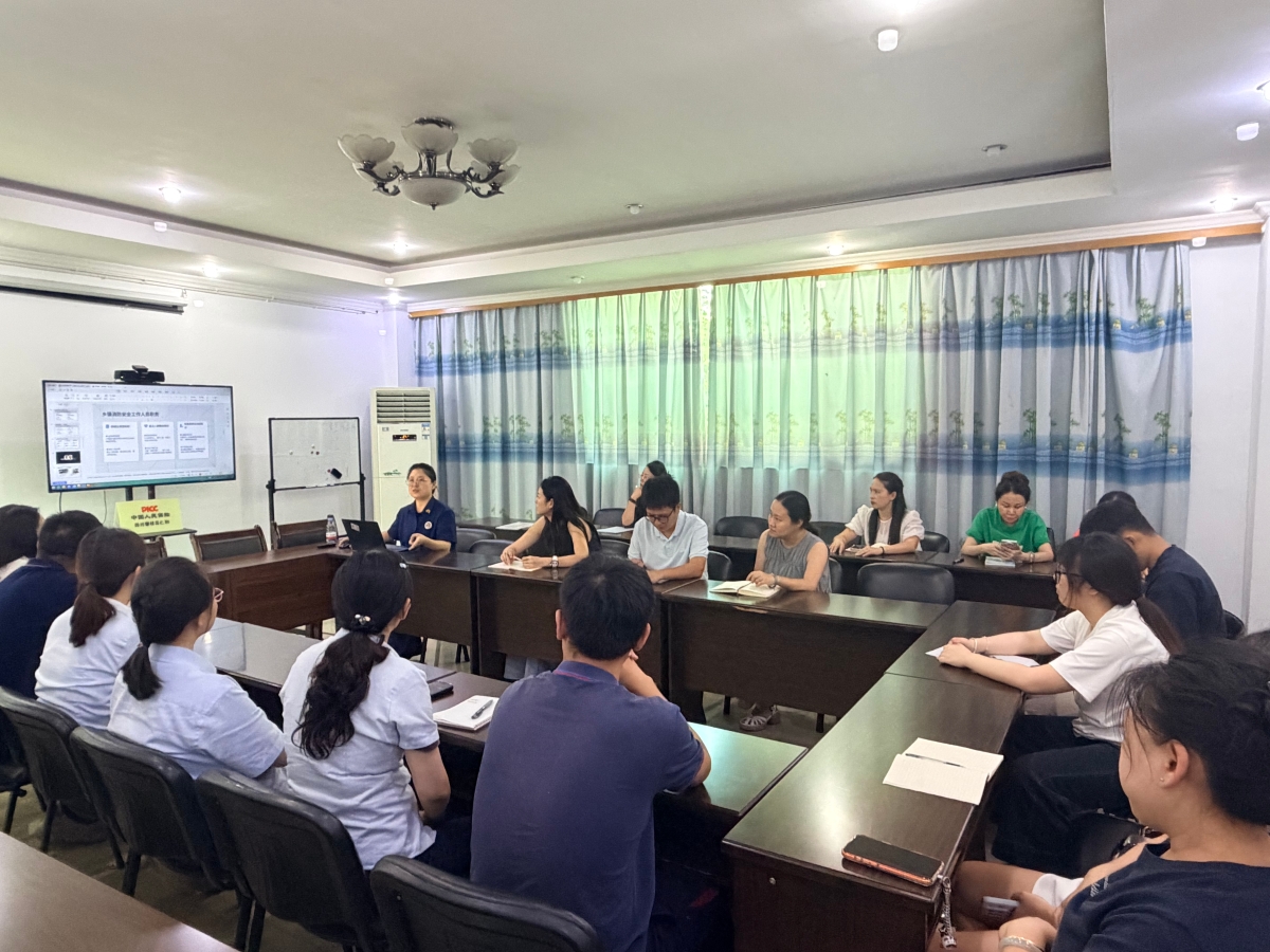仁和区消防救援局到人保财险仁和支公司开展消防安全暨诚信经营专题培训